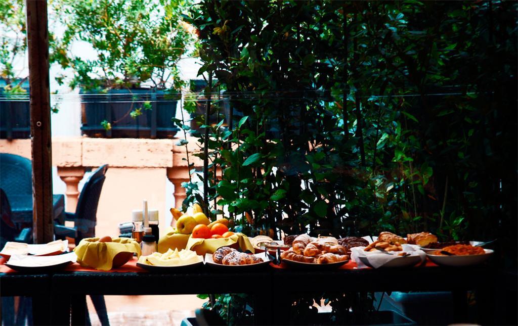 Отель The Roma House Экстерьер фото