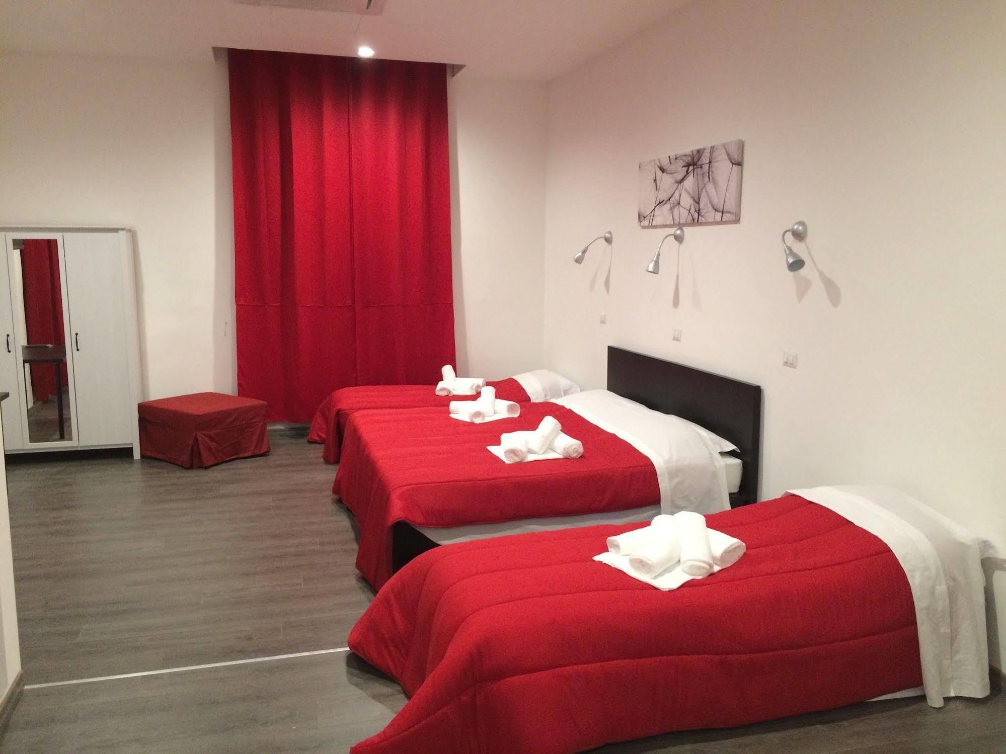 Отель The Roma House Экстерьер фото