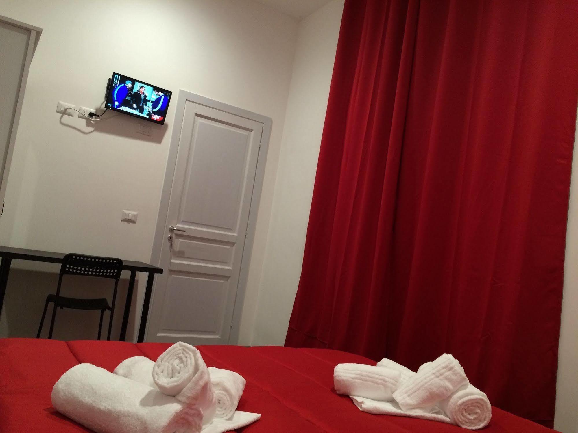 Отель The Roma House Экстерьер фото